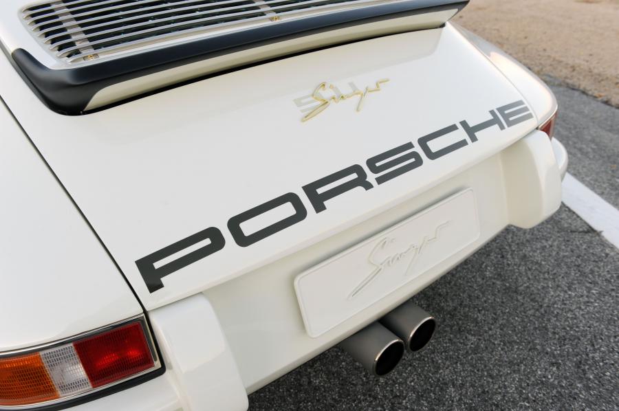  Porsche 911 by Singer 2011 года  (фото 29 из 159)